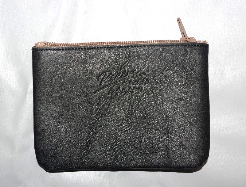 警察が公開した所持品（提供：北海道警）