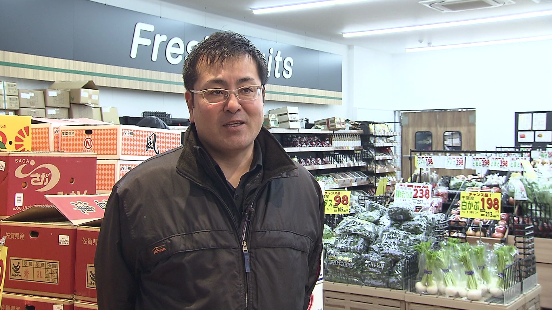 「安く買うなら12月15日が狙い目」と語る山川社長