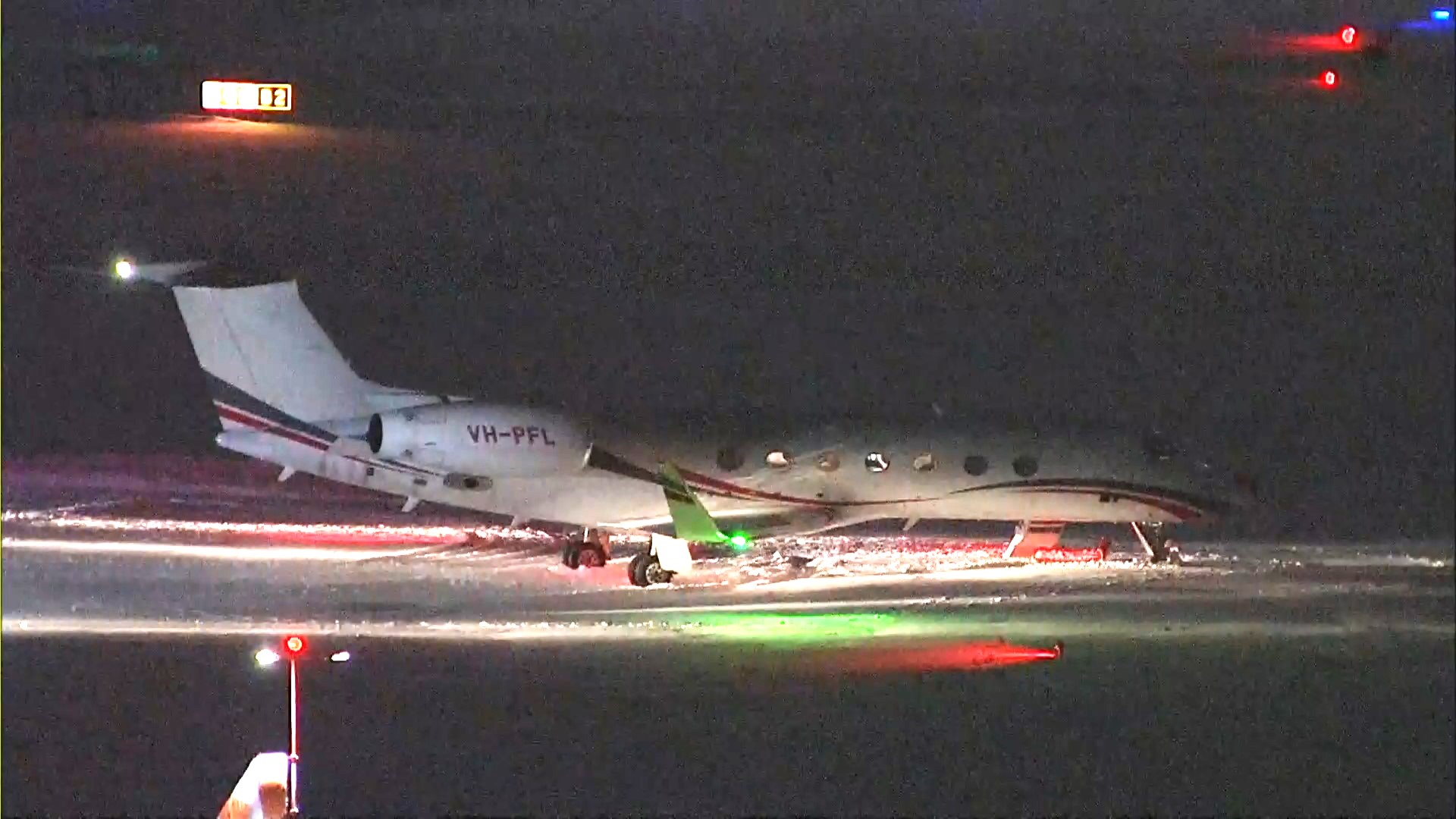 滑走路を逸脱した機体