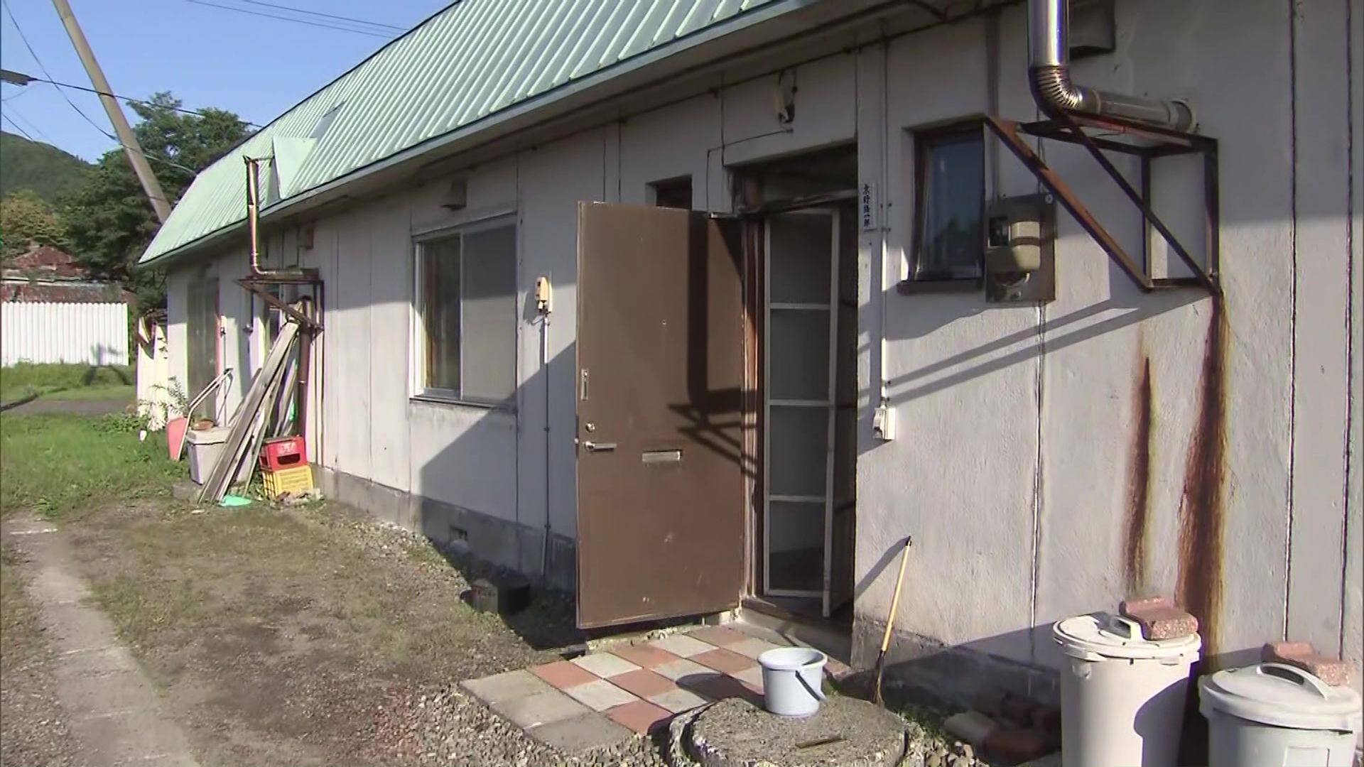 2025年、クマが侵入した公営住宅