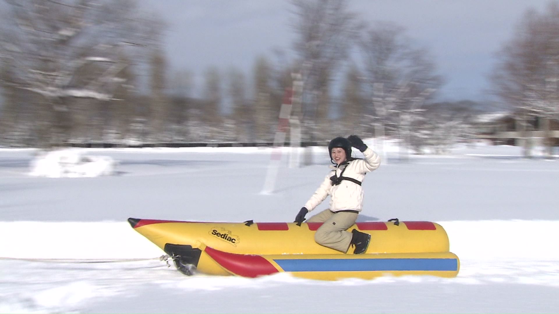 バナナボートを一足早く体験！