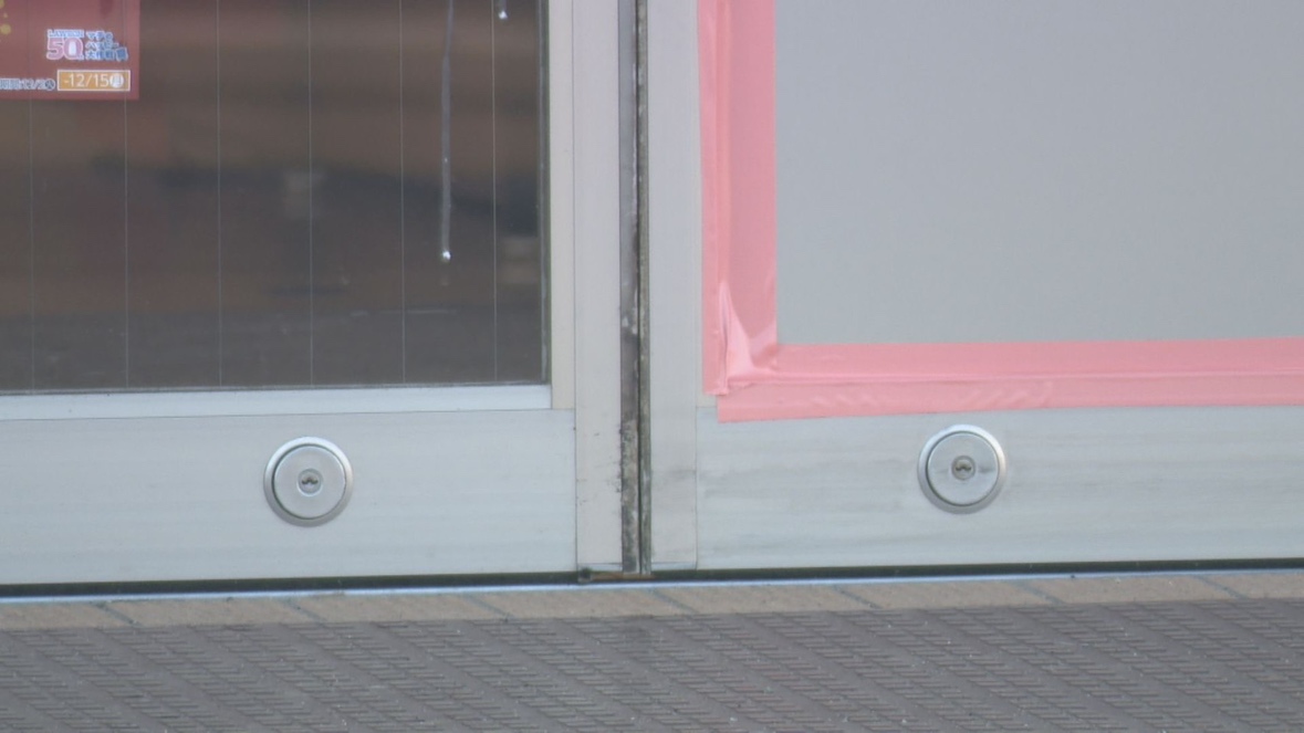 【地震泥棒を約1か月後に逮捕】「店員も避難しているだろうと思った」津波注意報で臨時休業中の元勤め先のコンビニに侵入_現金約38万円など盗んだ疑いで51歳男を逮捕〈北海道函館市〉