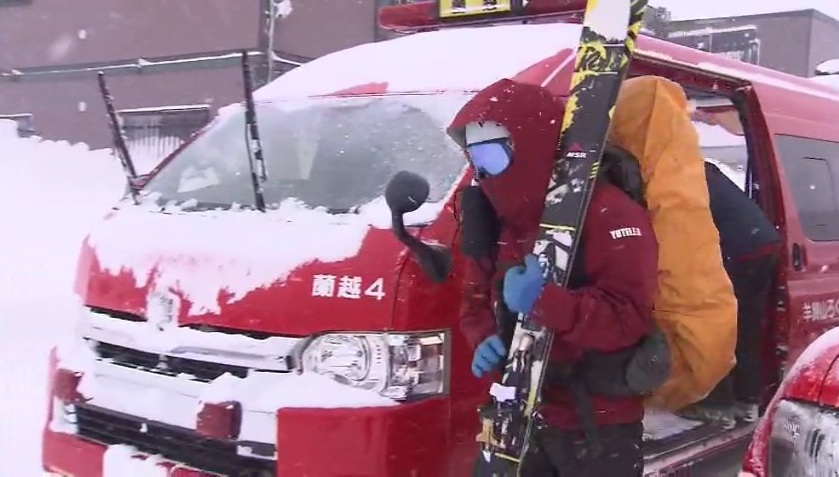 捜索に当たった消防（北海道ニセコ町）