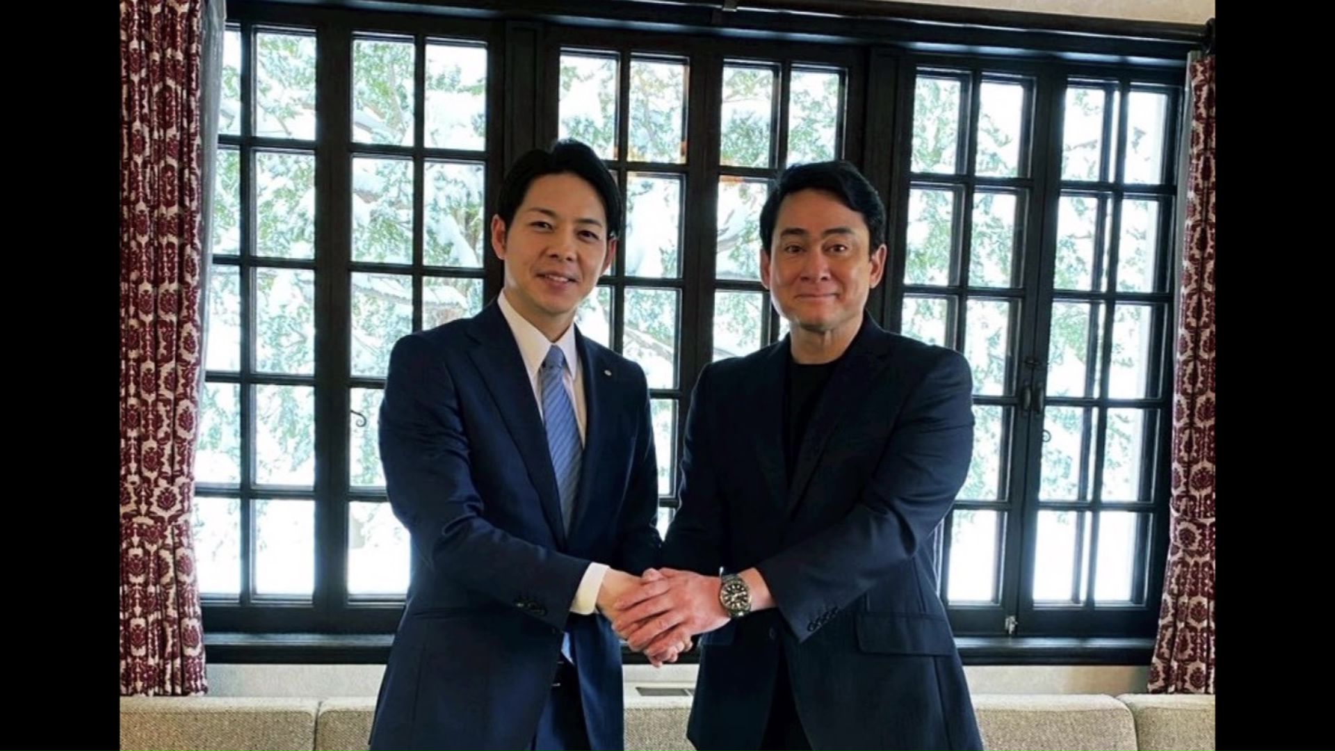 野口健さんと鈴木知事(SNSより)