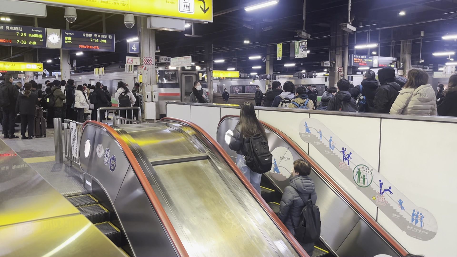 電車の代わりにバスの代替輸送が行われる予定