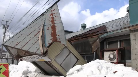 空き家の一部が倒壊した現場（留萌市）