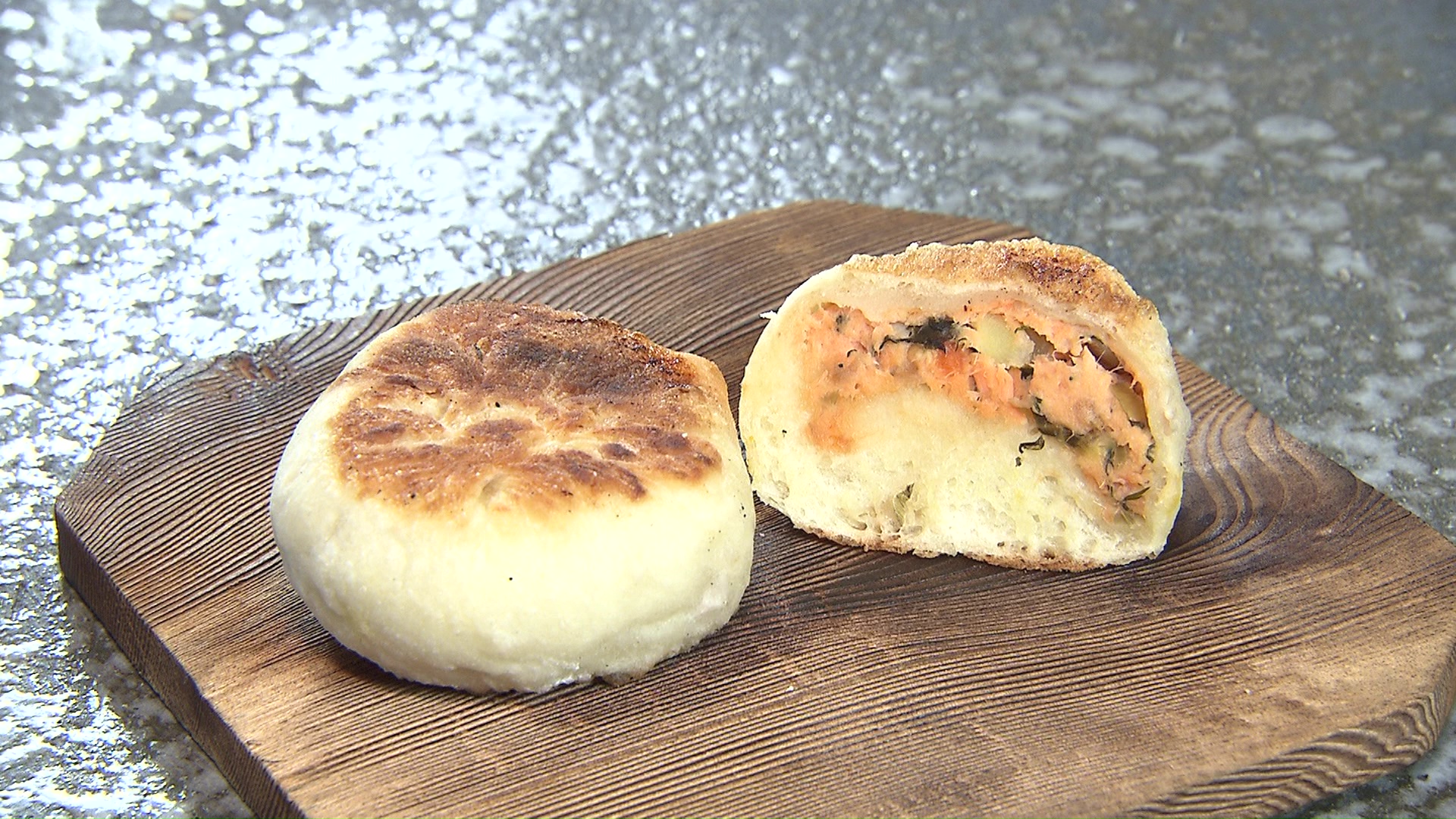 渓谷ノ巌焼き(鮭野沢菜とじゃがいも)