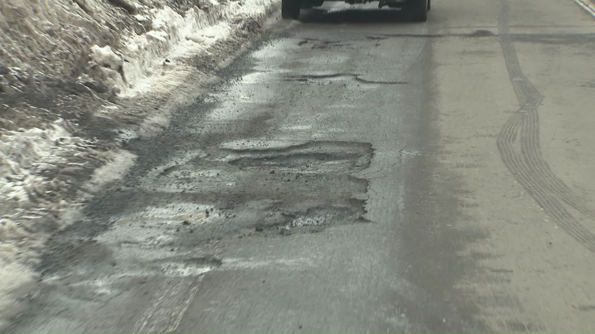 運転はスピードを抑えつつ慎重に