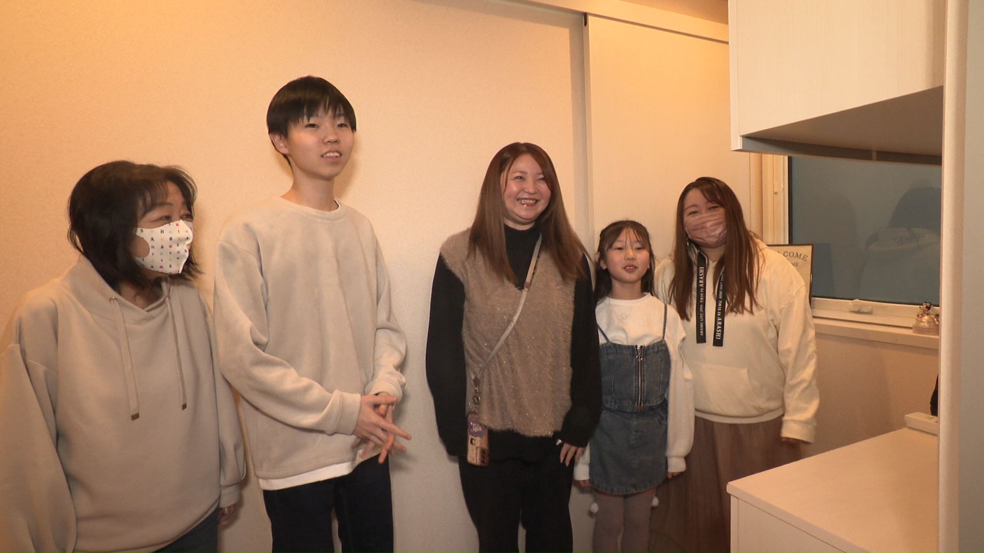 家族で嵐ファンだという畑中さん一家