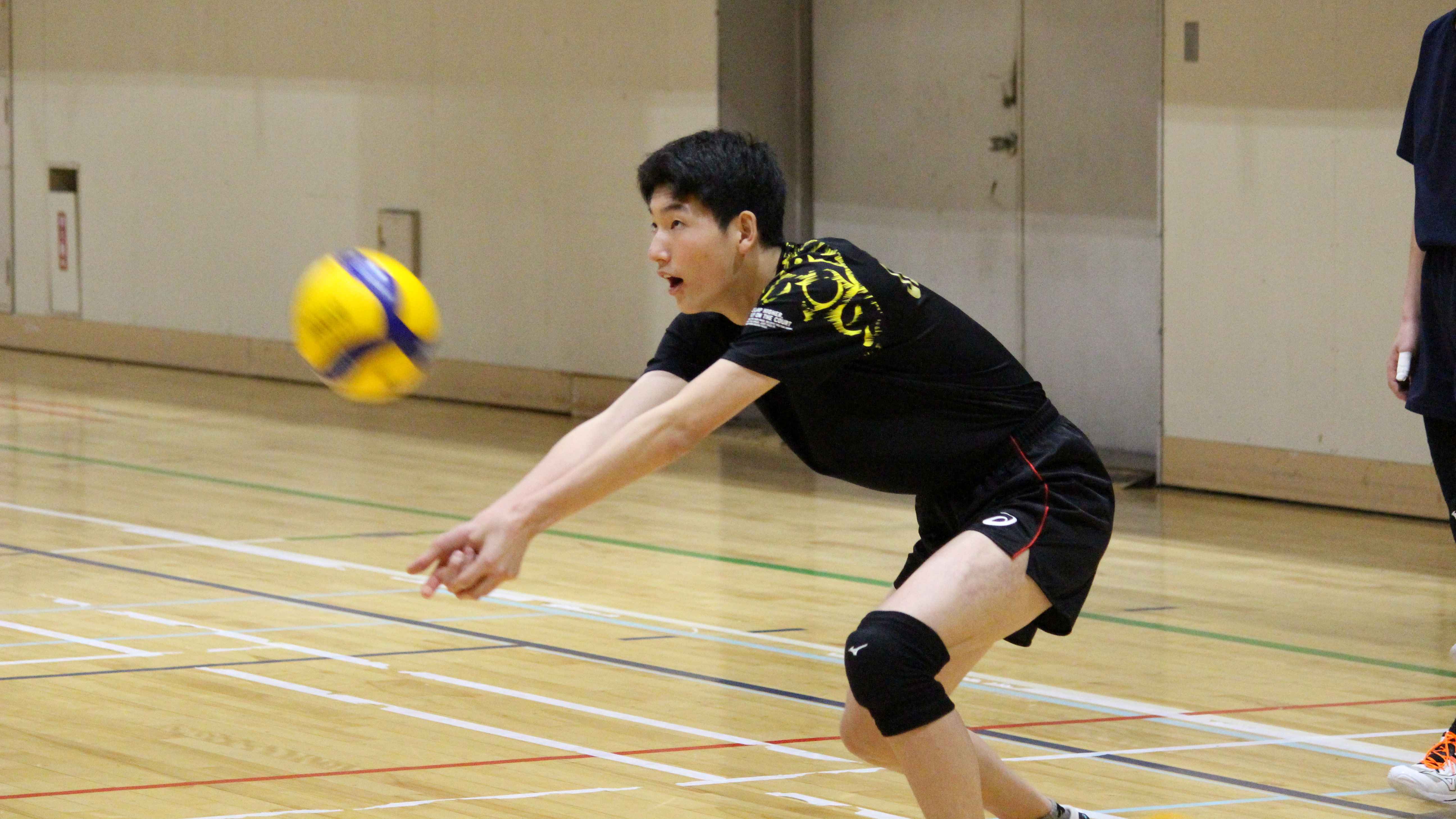 3月の大会に向け、高校生の中で練習