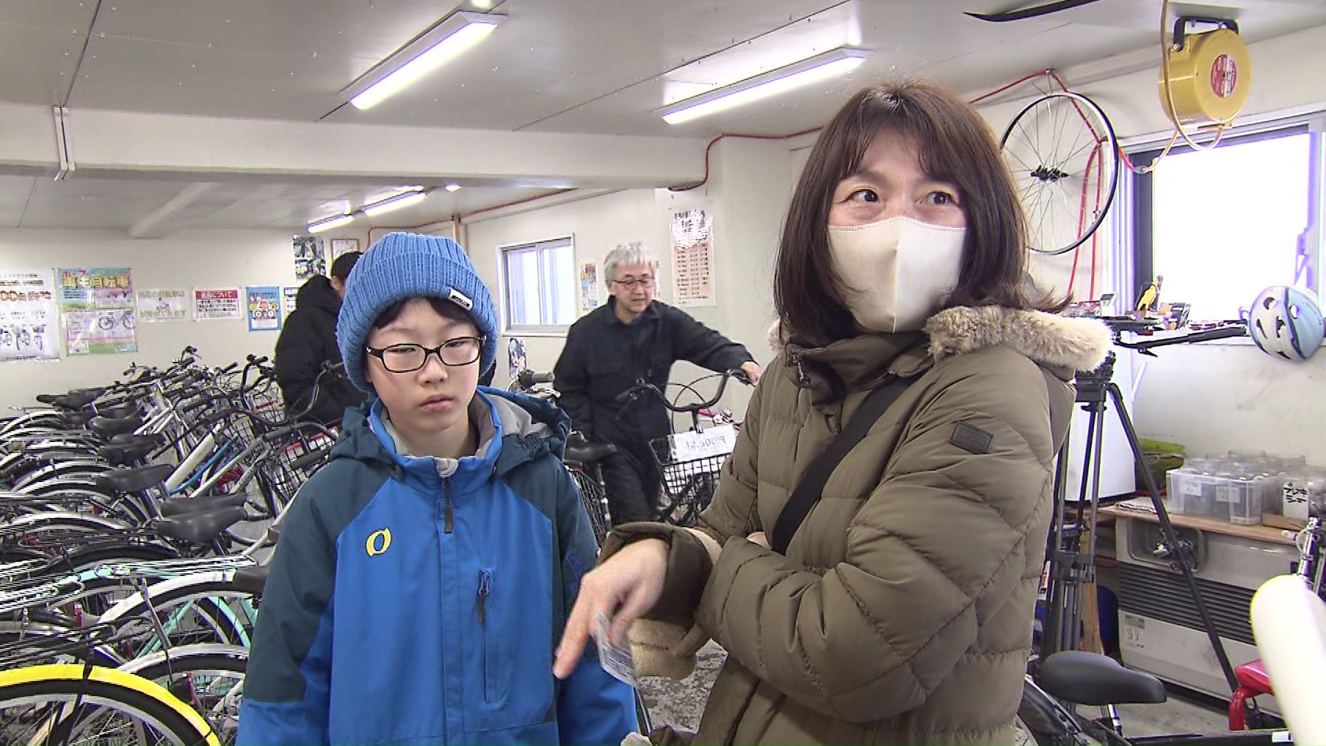 リユース自転車を検討している親子