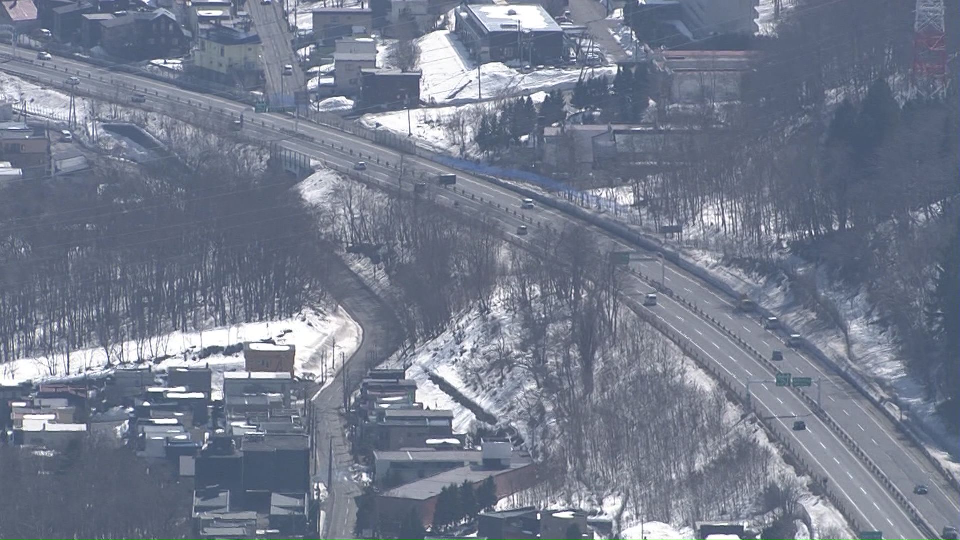 閑散とした高速道路