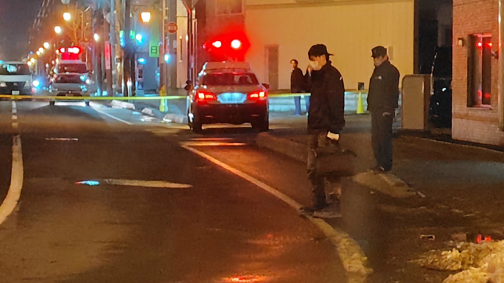 女性が倒れていた現場