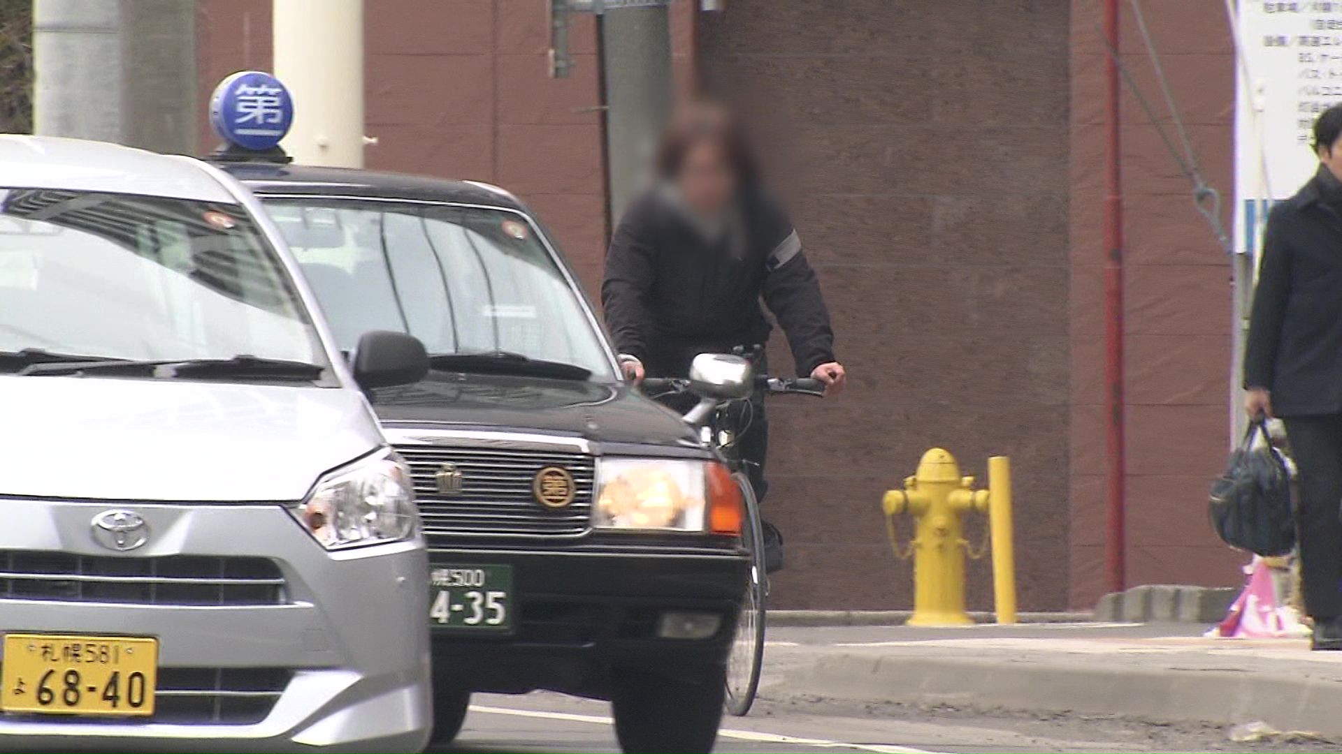 交通量が多い場合や13歳未満は歩道での走行が可能