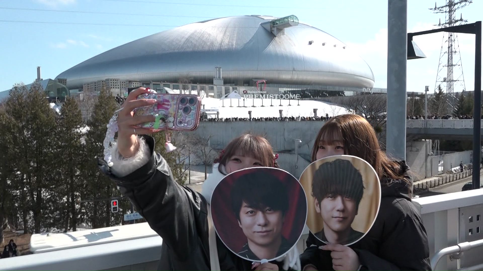 嵐など人気アーティストらのイベントは満席に