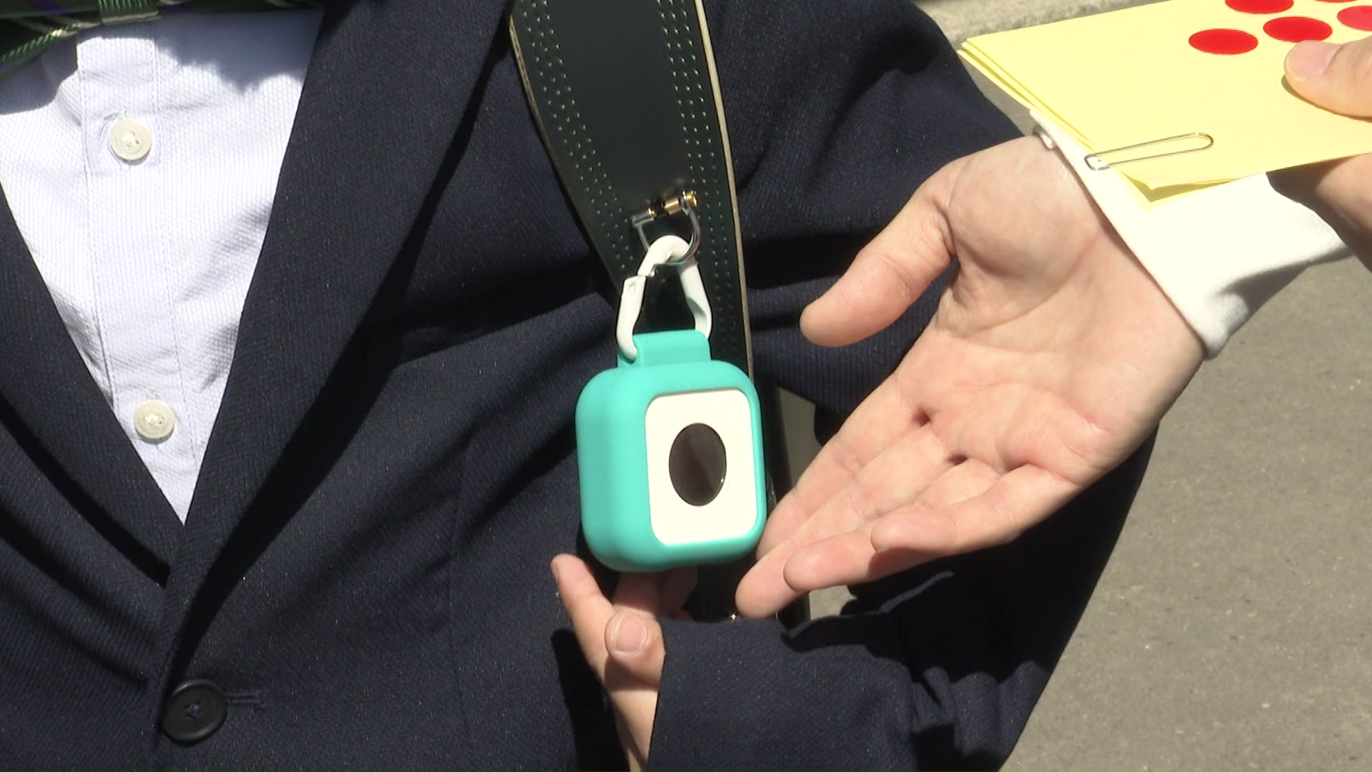 ランドセルに「見守りGPS」を付けている家庭も