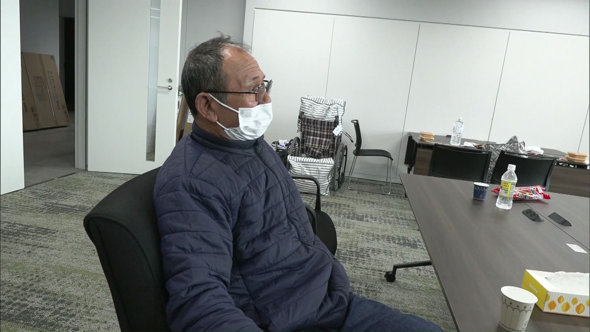 不安で眠れなかったと語る避難者