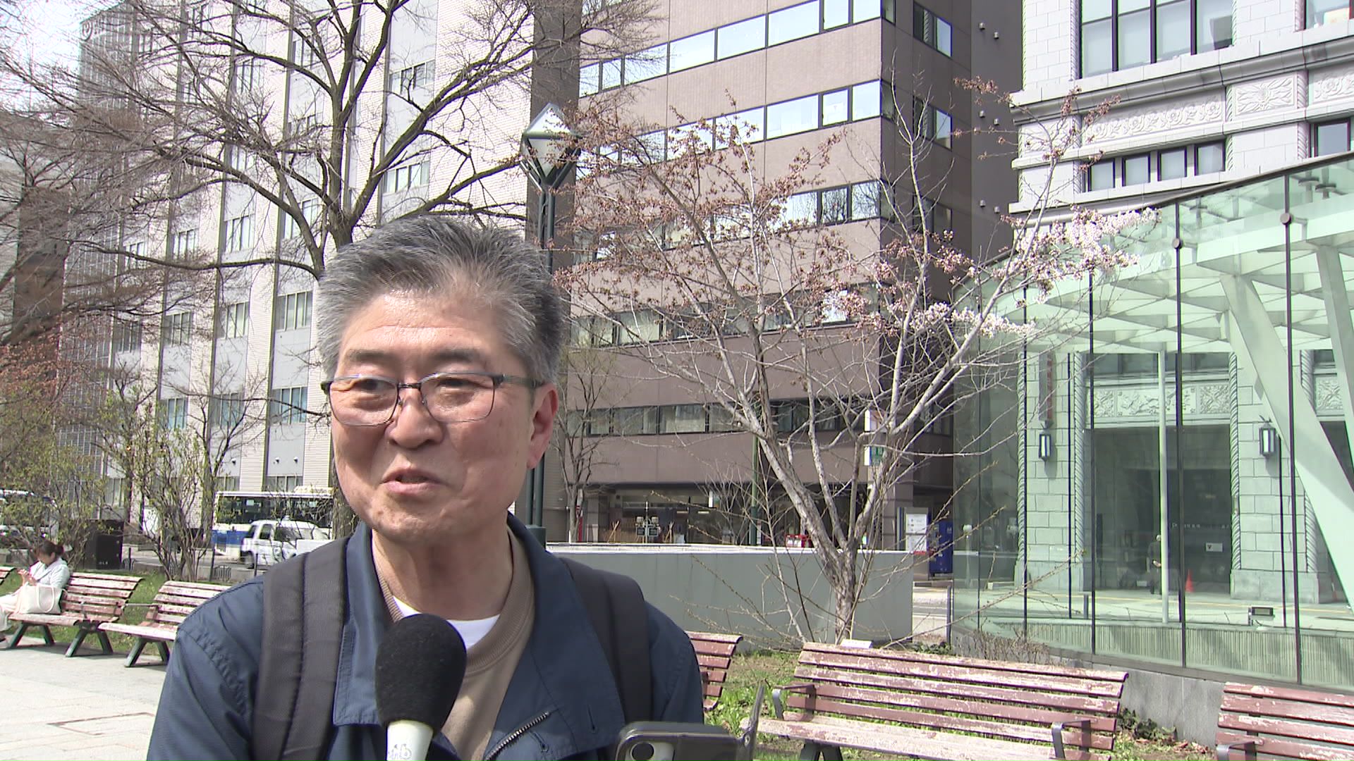 サクラを撮影していた人