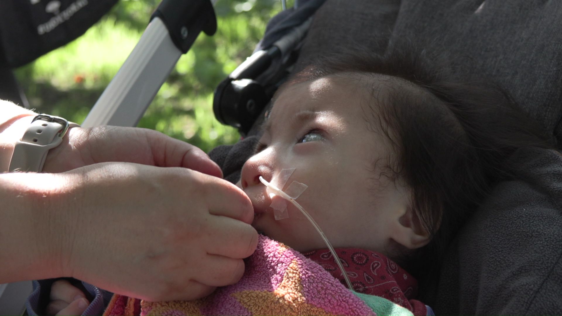 果物を食べる大和くん