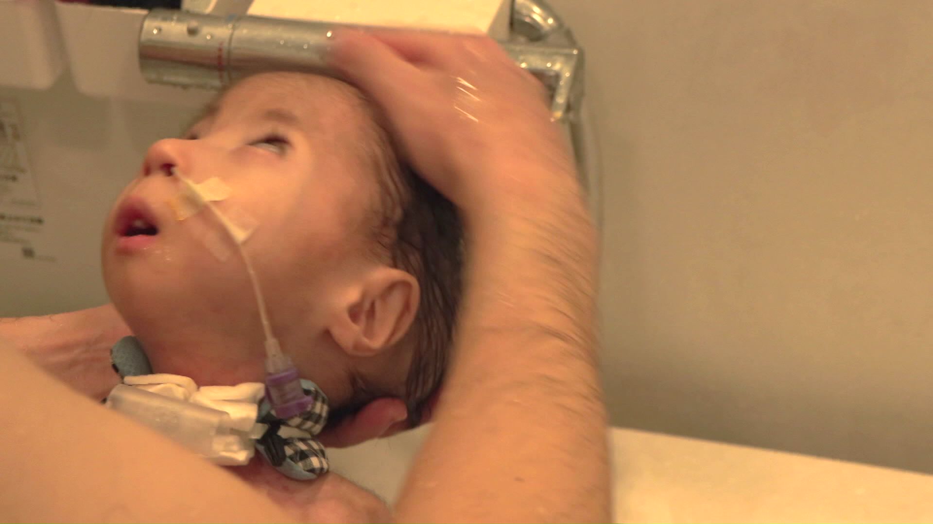 洗髪中の大和くん