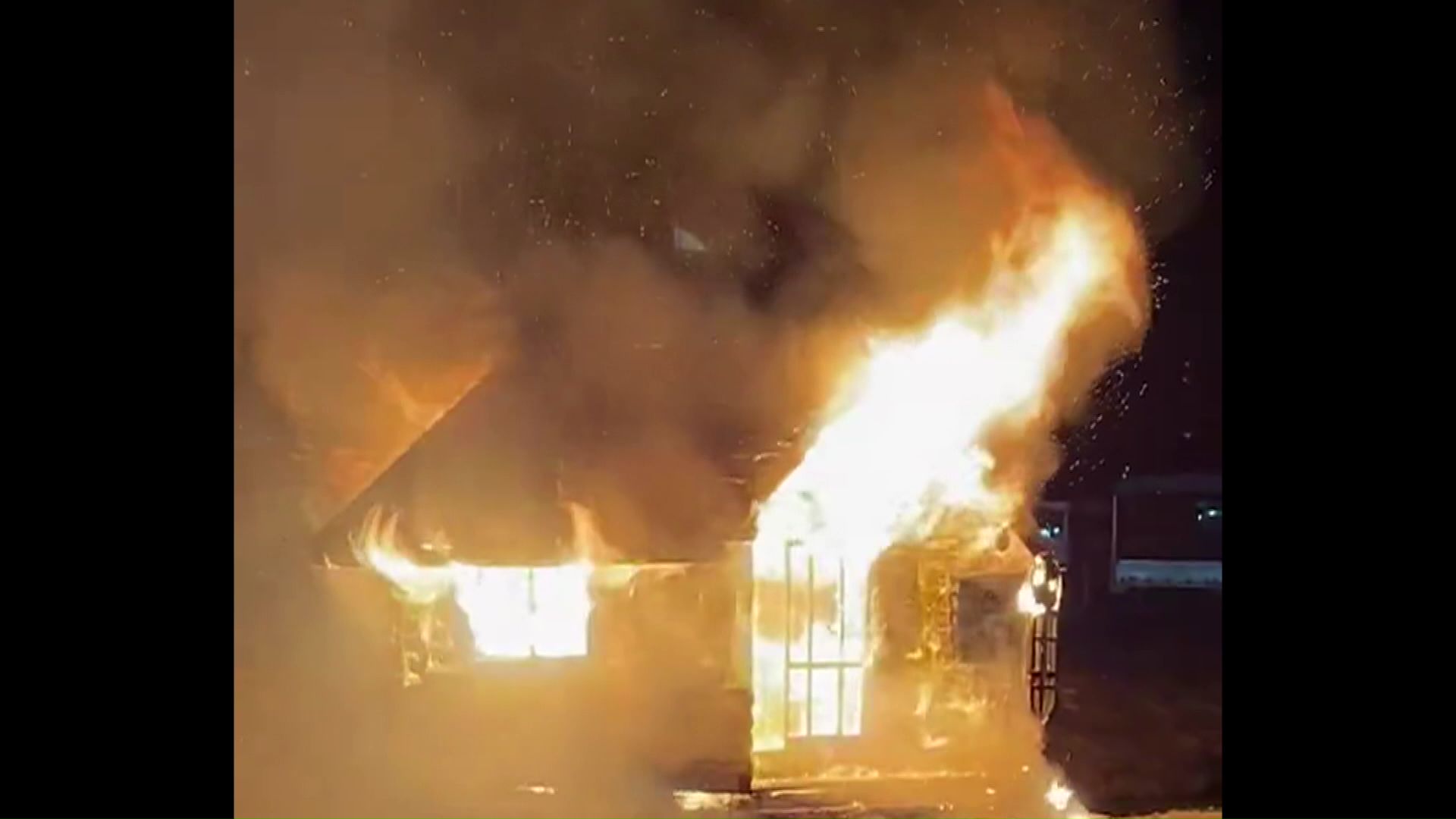 放火事件のあった現場(撮影視聴者)