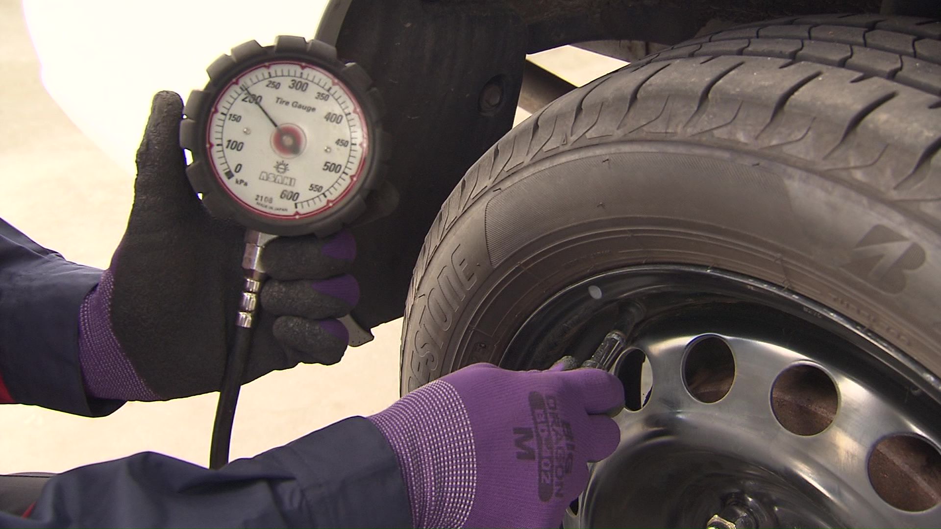 タイヤの空気圧チェックも大事