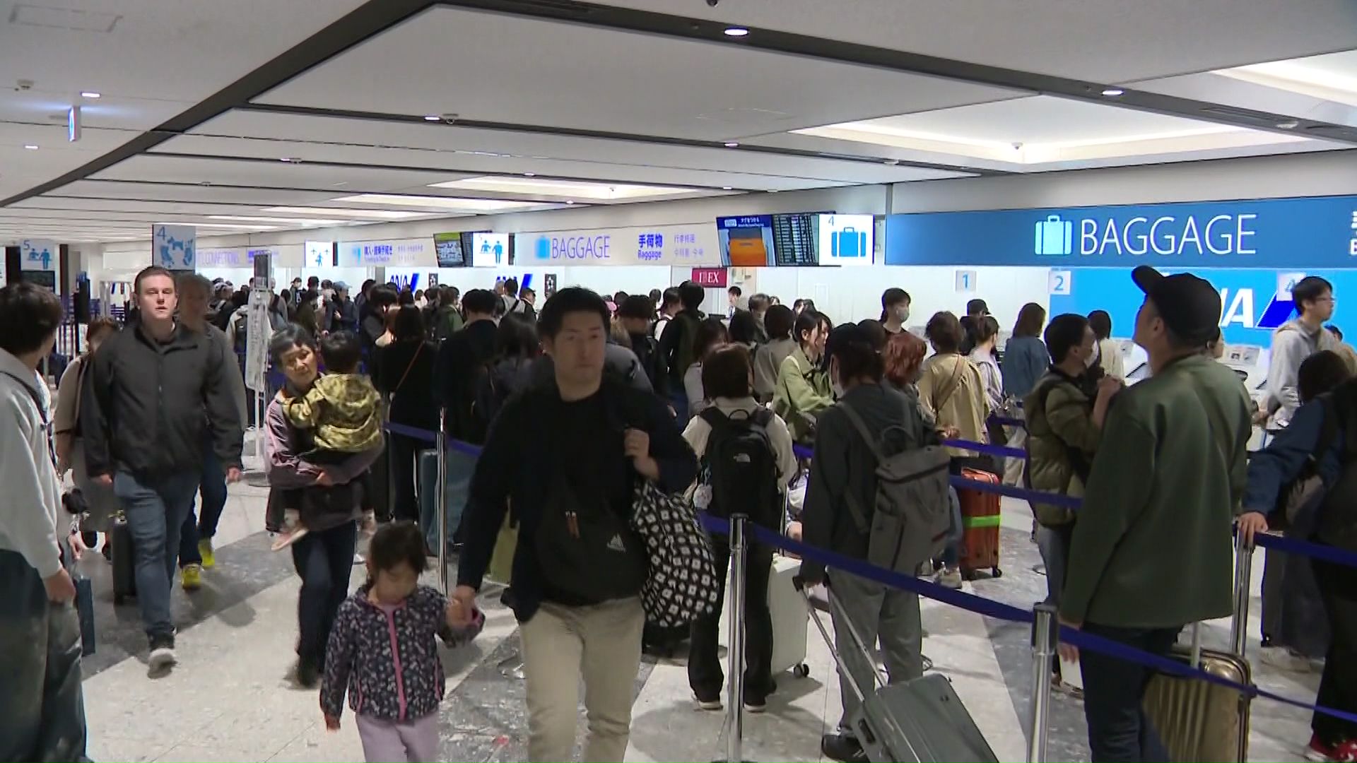 新千歳空港でも混雑が