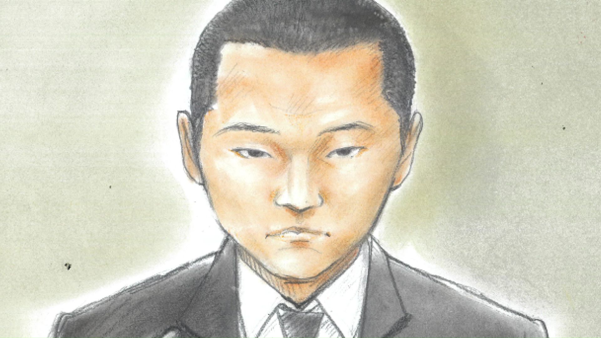 「ライダーキック」と叫び暴行を加えた滝沢海裕被告（スケッチ）