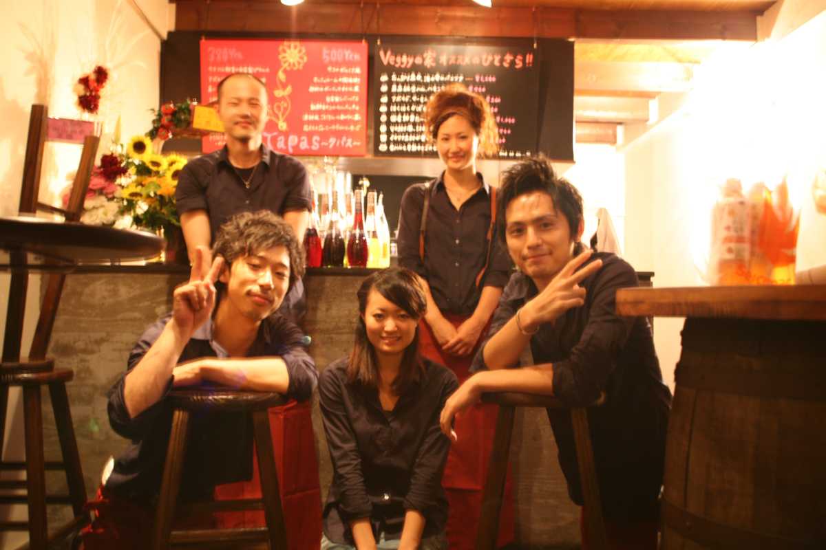 2010年 野菜バル「Veggyの家」オープン