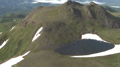 トムラウシ山(資料)2009年7月には登山ツアー客ら8人が