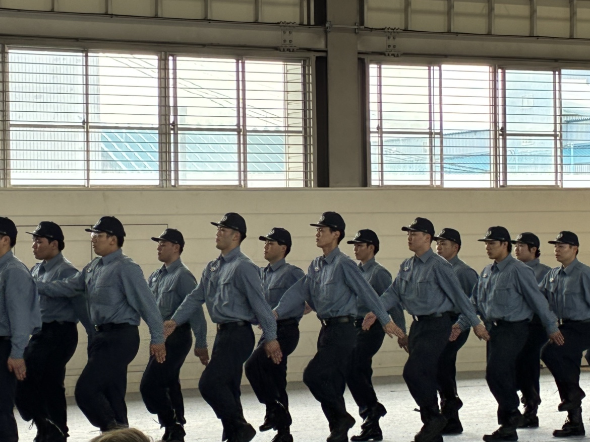刑務官初等科の術科査閲式