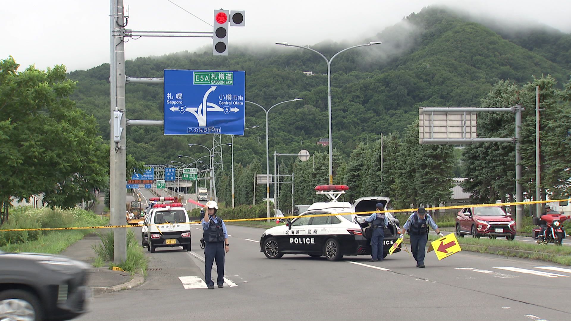 事故があった現場は、札幌市へ向かう高速道路の入り口付近