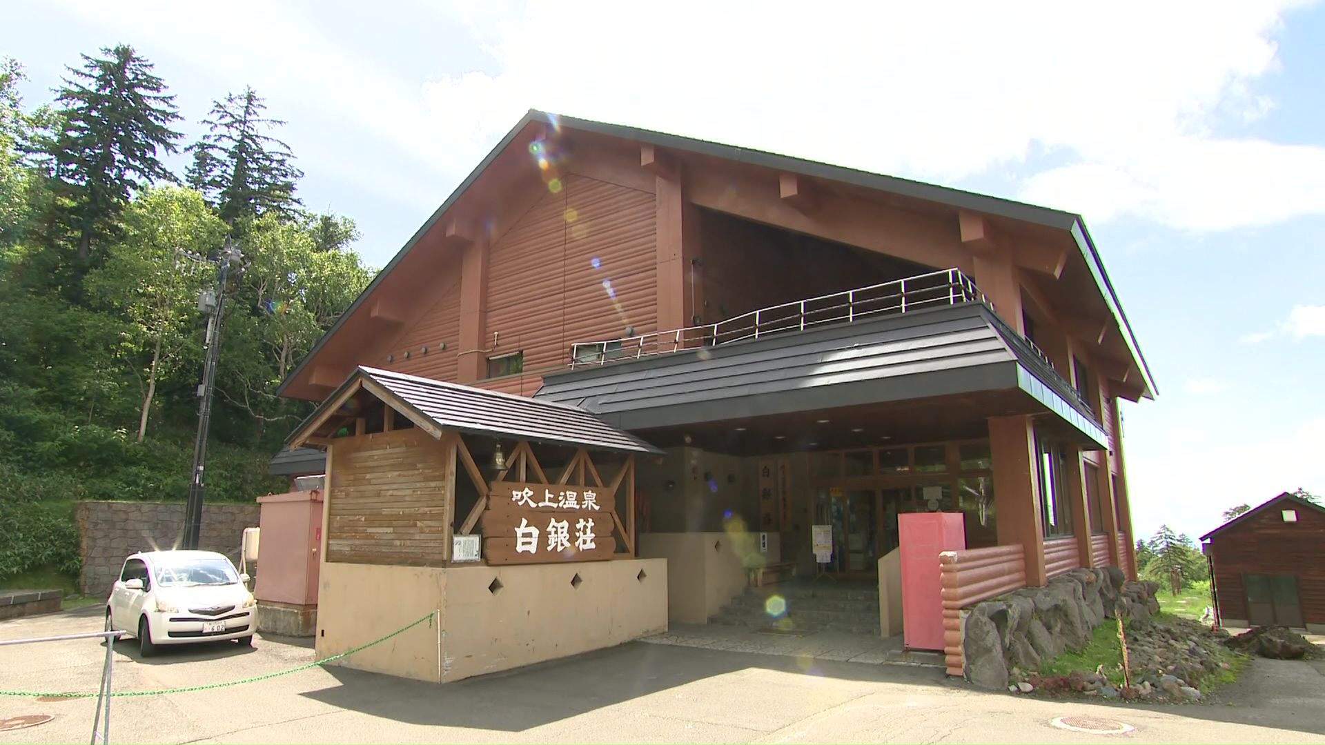 宿泊施設は風評被害が続く中、規制の長期化による影響拡大を懸念している