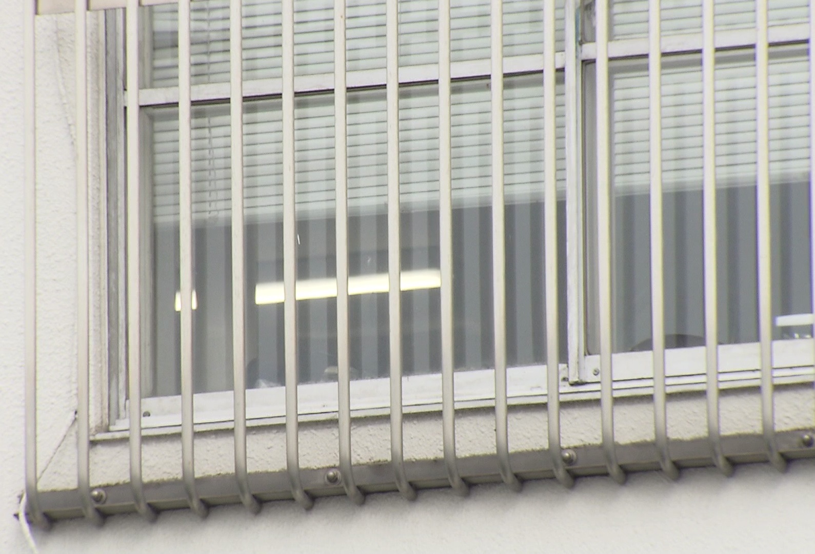 無職の女(56)を逮捕した北海道警東署(札幌市)