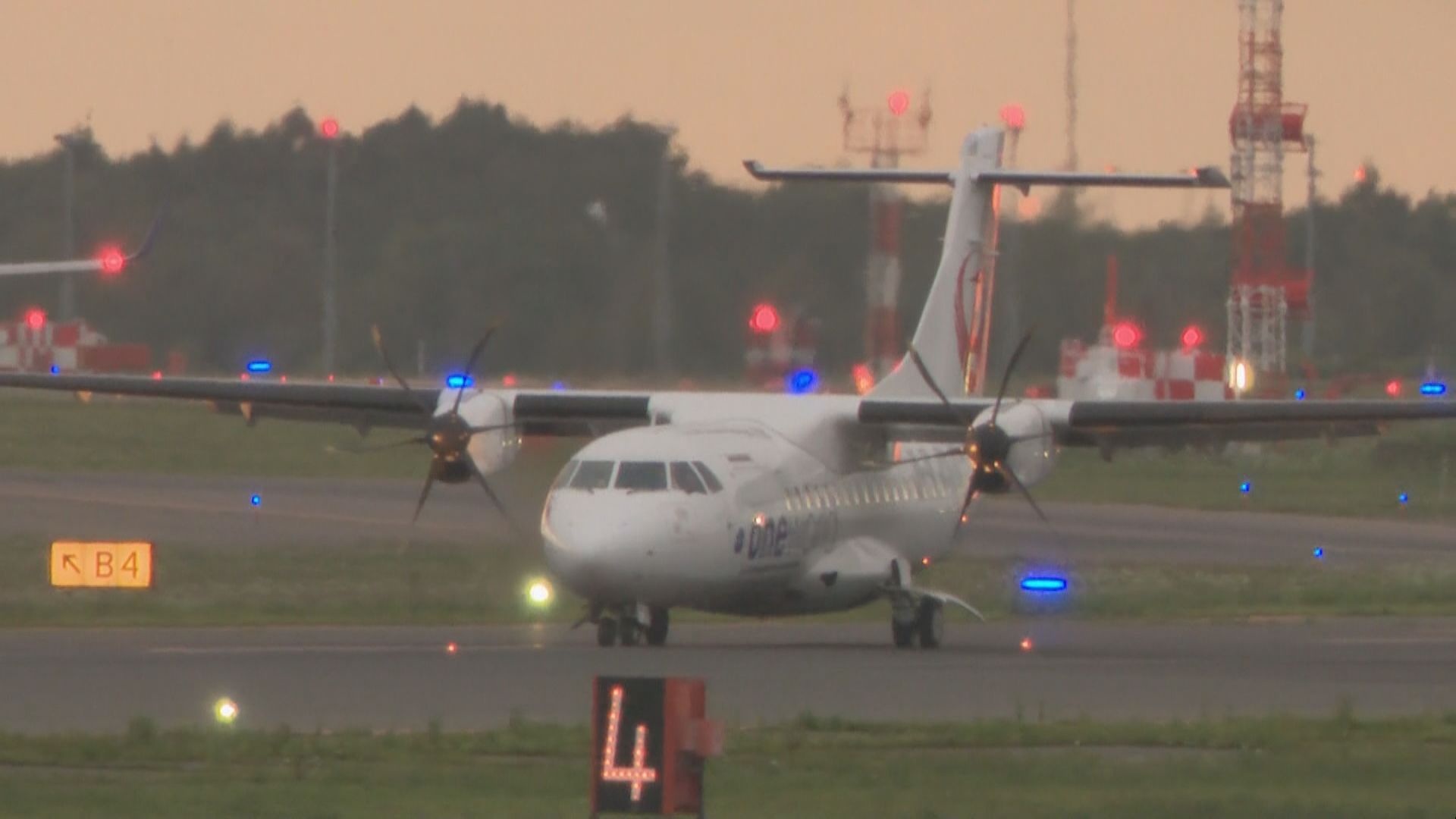 新千歳空港に緊急着陸したJAL2787便（2026年8月1日 午後7時ごろ）
