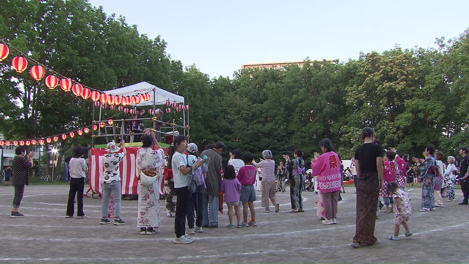 盆踊りの灯はいつまで続くのか