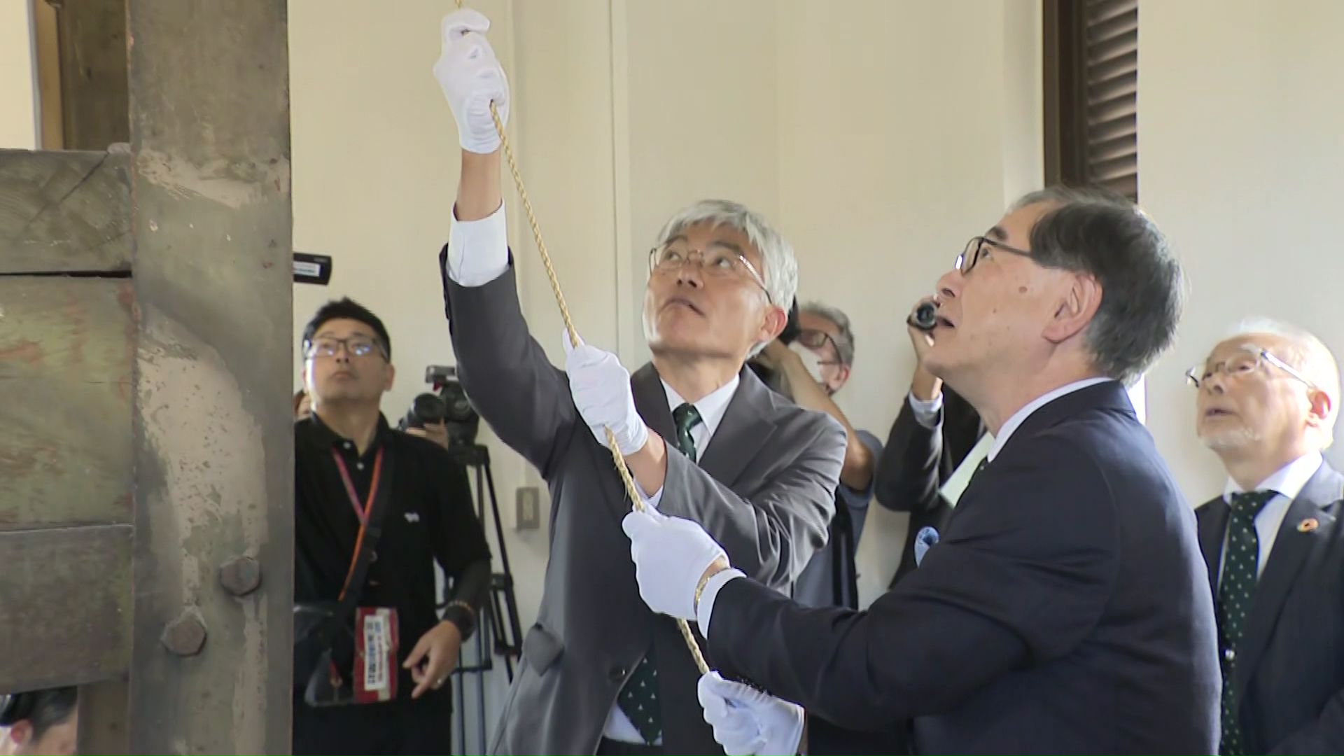 8月14日の開学記念日に鳴鐘式