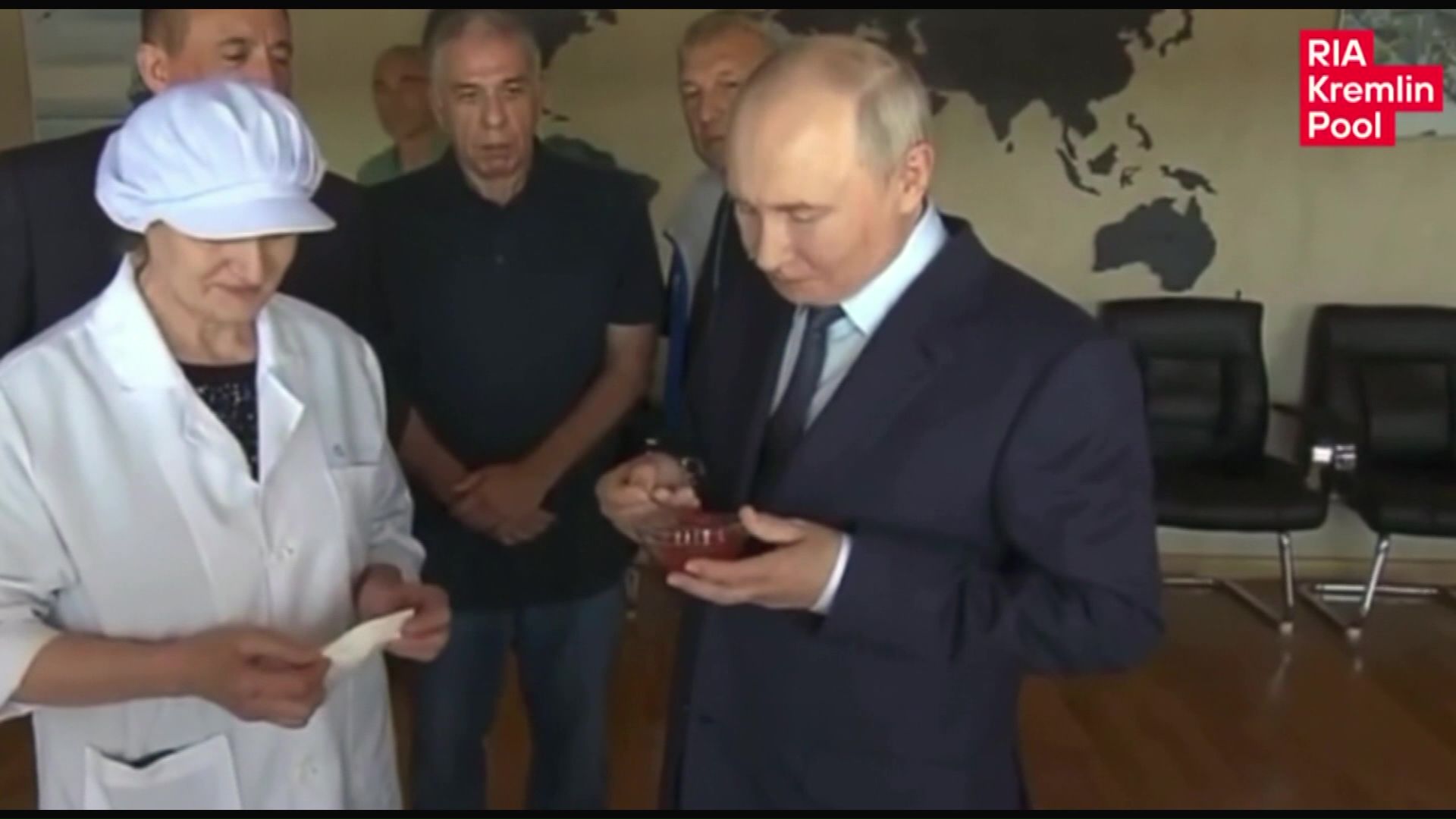 択捉島を初訪問したプーチン大統領(ロシア大統領府公開)