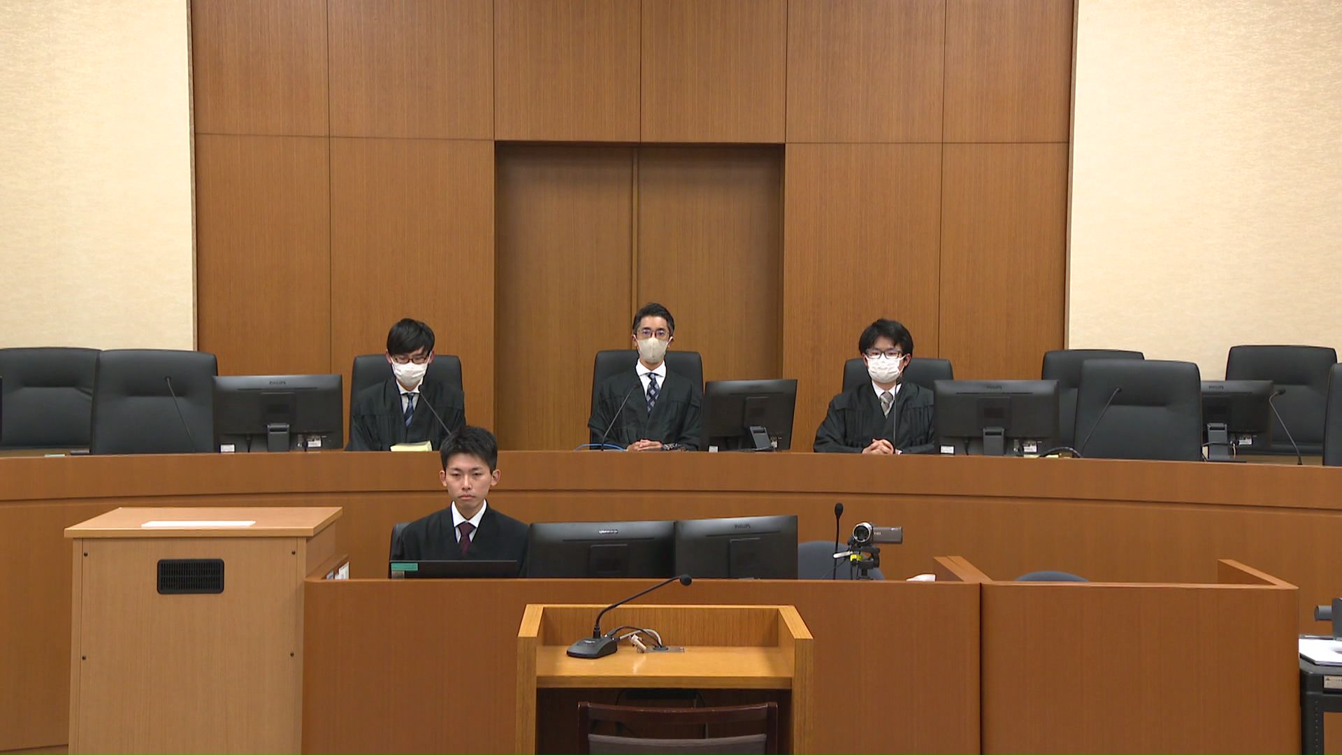 26日の裁判で植田被告に拘禁刑8年6か月を言い渡された