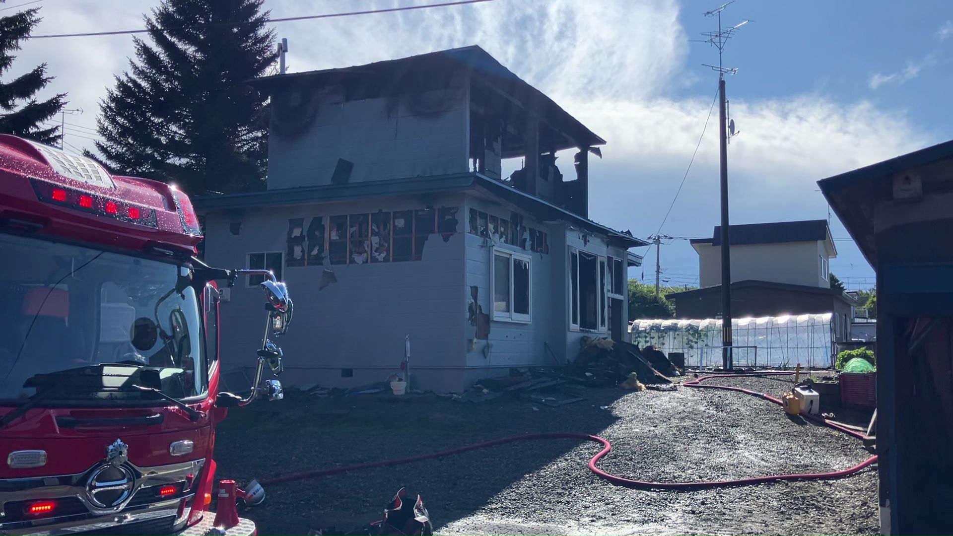 雷によるとみられる火事も発生