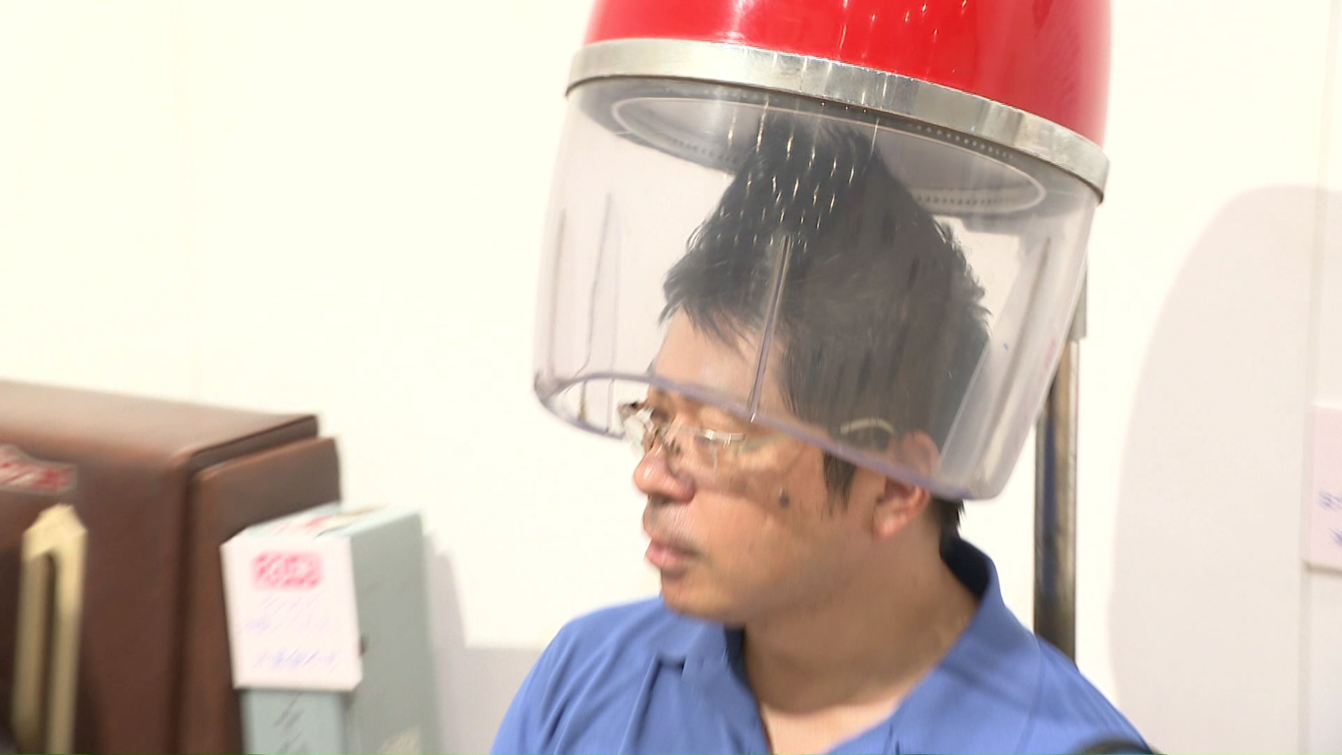 懐かしい“ドライヤー”を体験する来場者