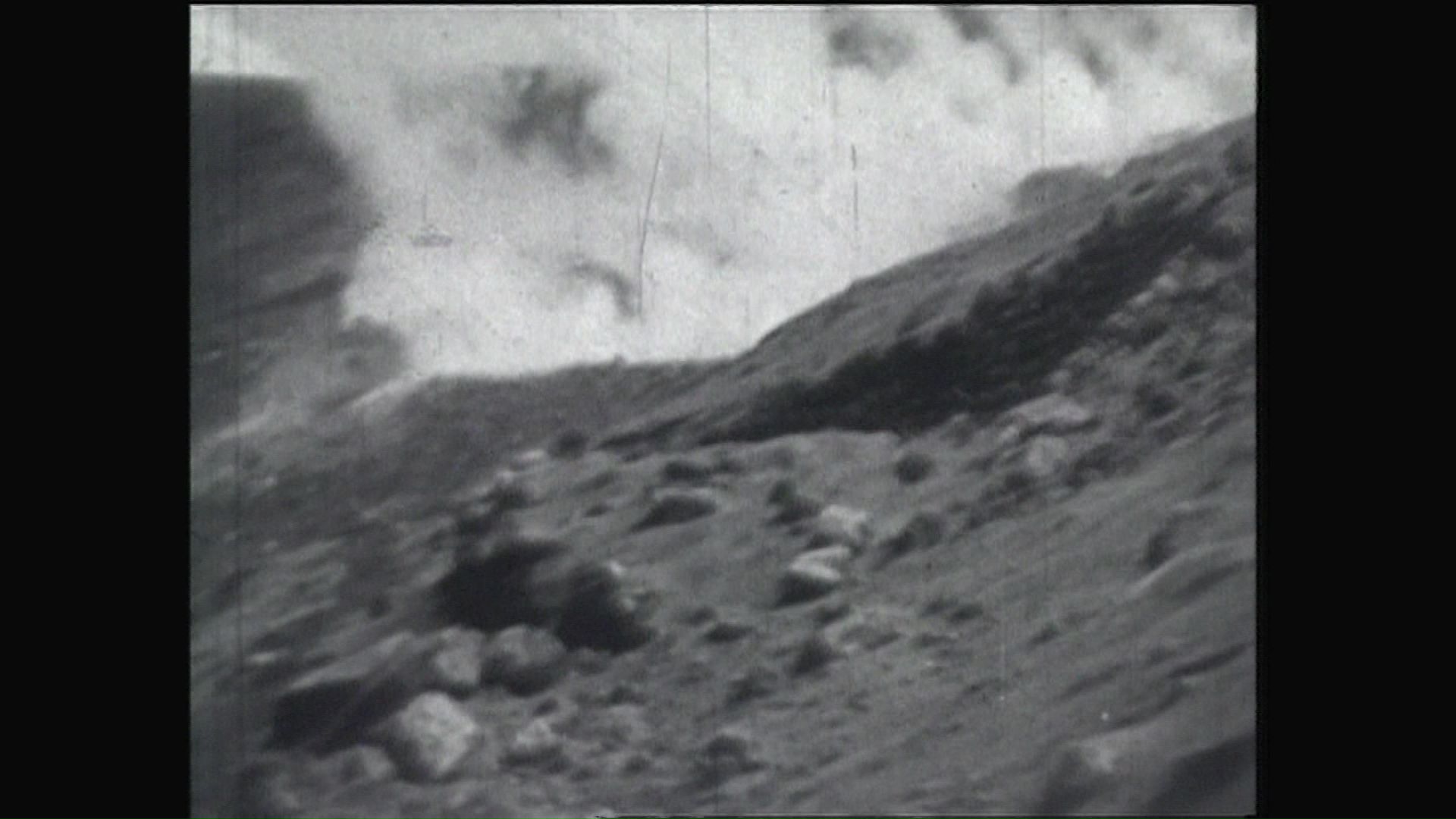 高速で斜面を下る泥流が発生（1926年）