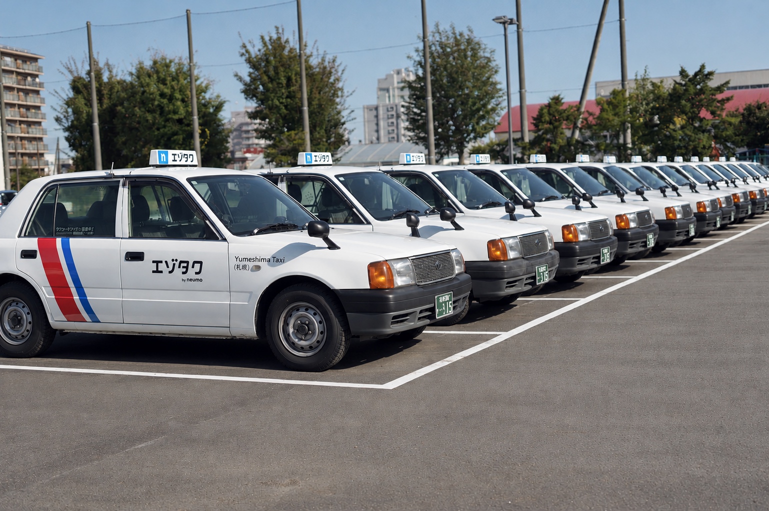 10月8日(木)に札幌市北区で行われた「エゾタク」の出発式
