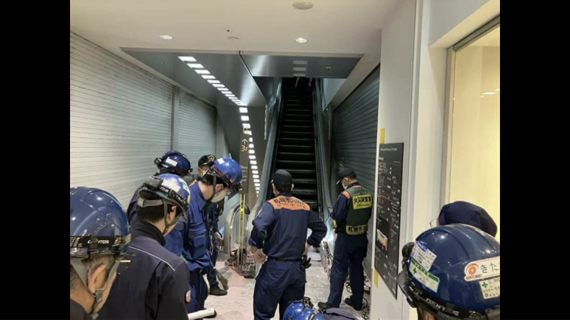 すべてのエスカレーターを緊急点検(提供:札幌駅総合開発)