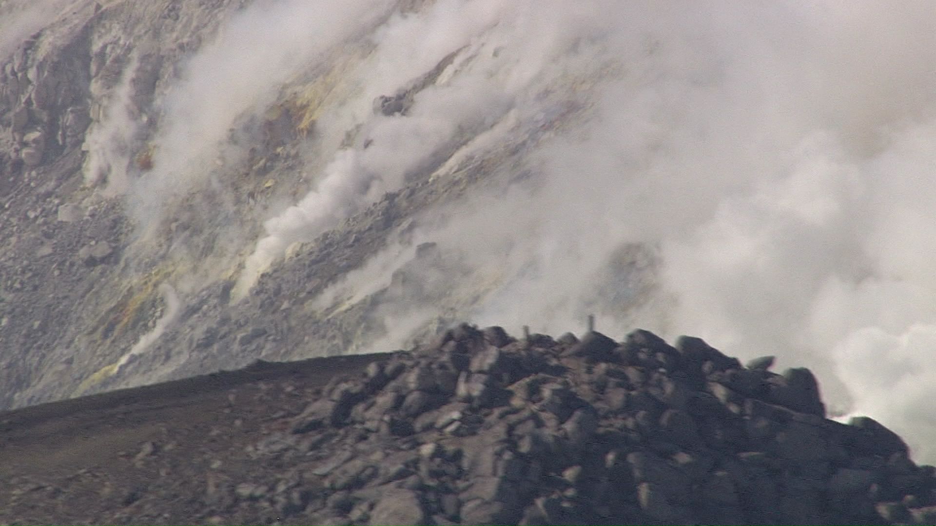 レベル「2」に引き下げも火山ガス放出は増えているため警戒を〈十勝岳〉