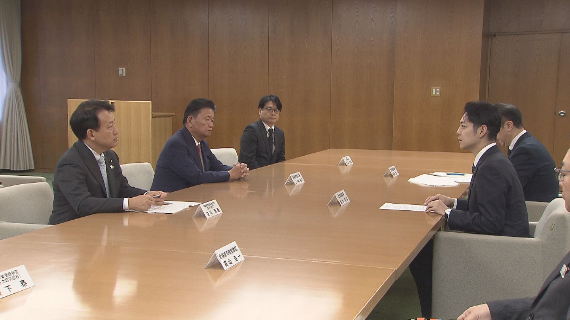 笹川大臣と三ッ林副大臣と鈴木知事