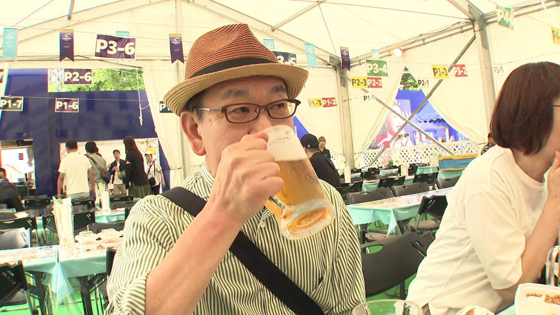 8月のビアガーデンで試飲