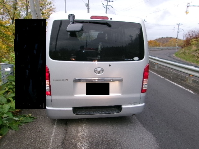 事故があったワンボックスカー(提供:道警)