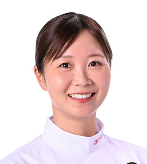 金澤 志奈
